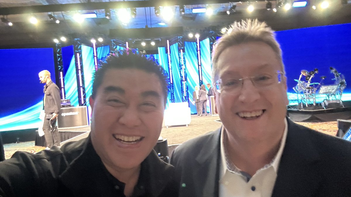 rwang0's tweet image. MyPOV: here with @OpenText CEO @markbarrenechea 

Ready for #OpenTextWorld 

See you at the keynote.
