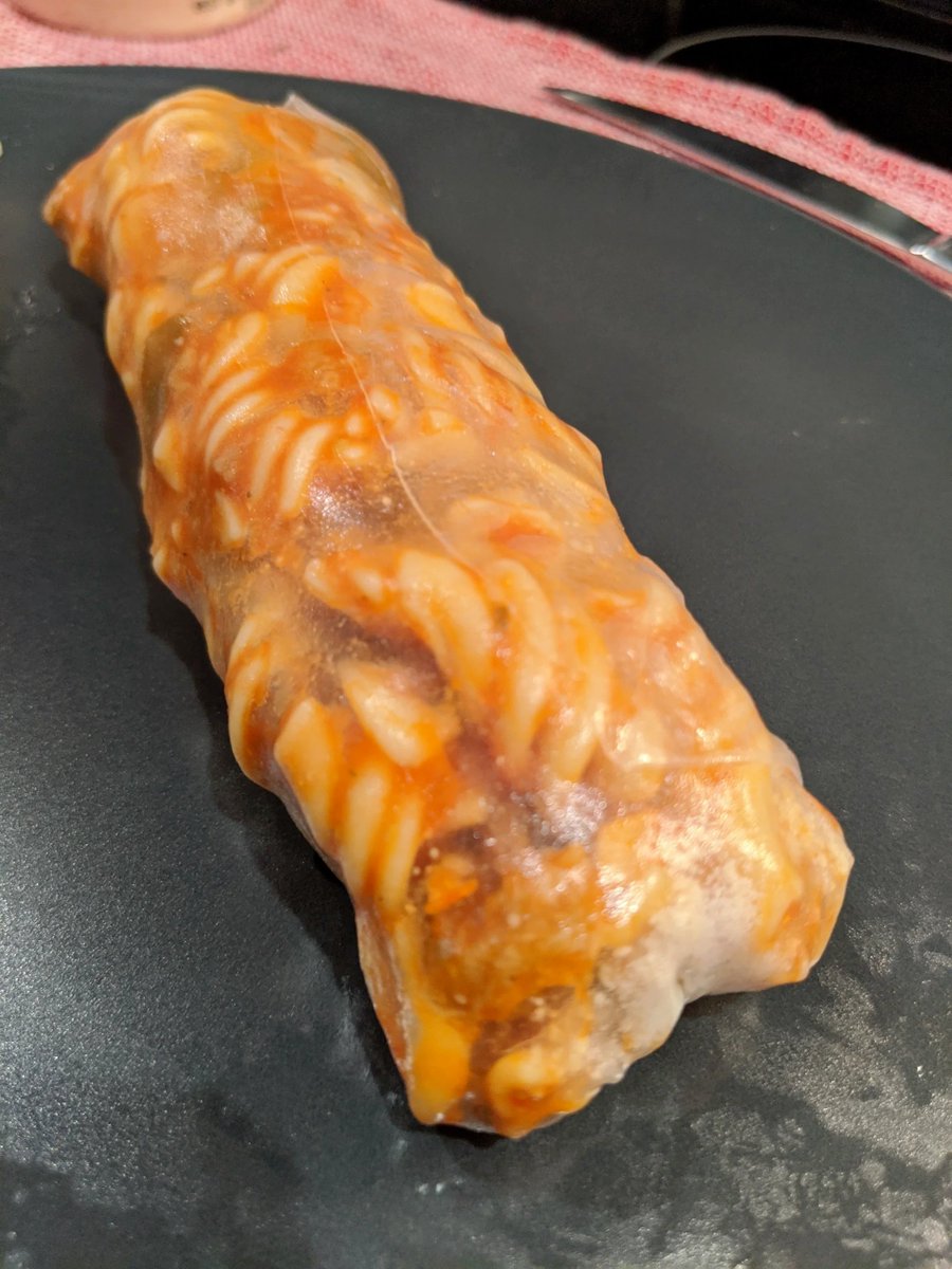 messedupfoods's tweet photo. pasta burrito in a rice paper wrap https://t.co/HZvu6ipiSn