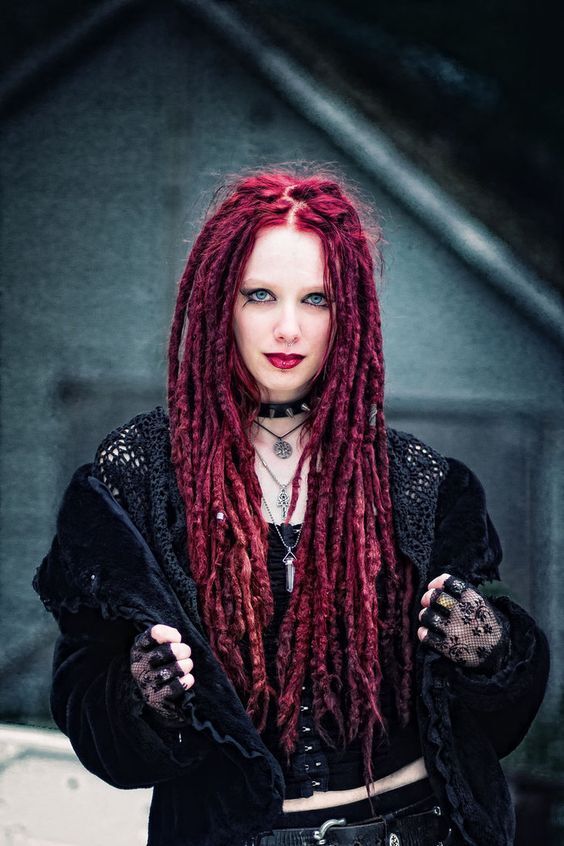 Dreadlock_hu's tweet photo. Lépj be a raszta haj szerelmeseinek közösségébe a Dreadlock.hu-n! Osszd meg tapasztalataidat és inspirálj másokat! #RasztaKözösség #DreadlockMagazin #Olvasás #Inspiráció [https://t.co/LQjRgcpwaB] https://t.co/E1qtezT1yK