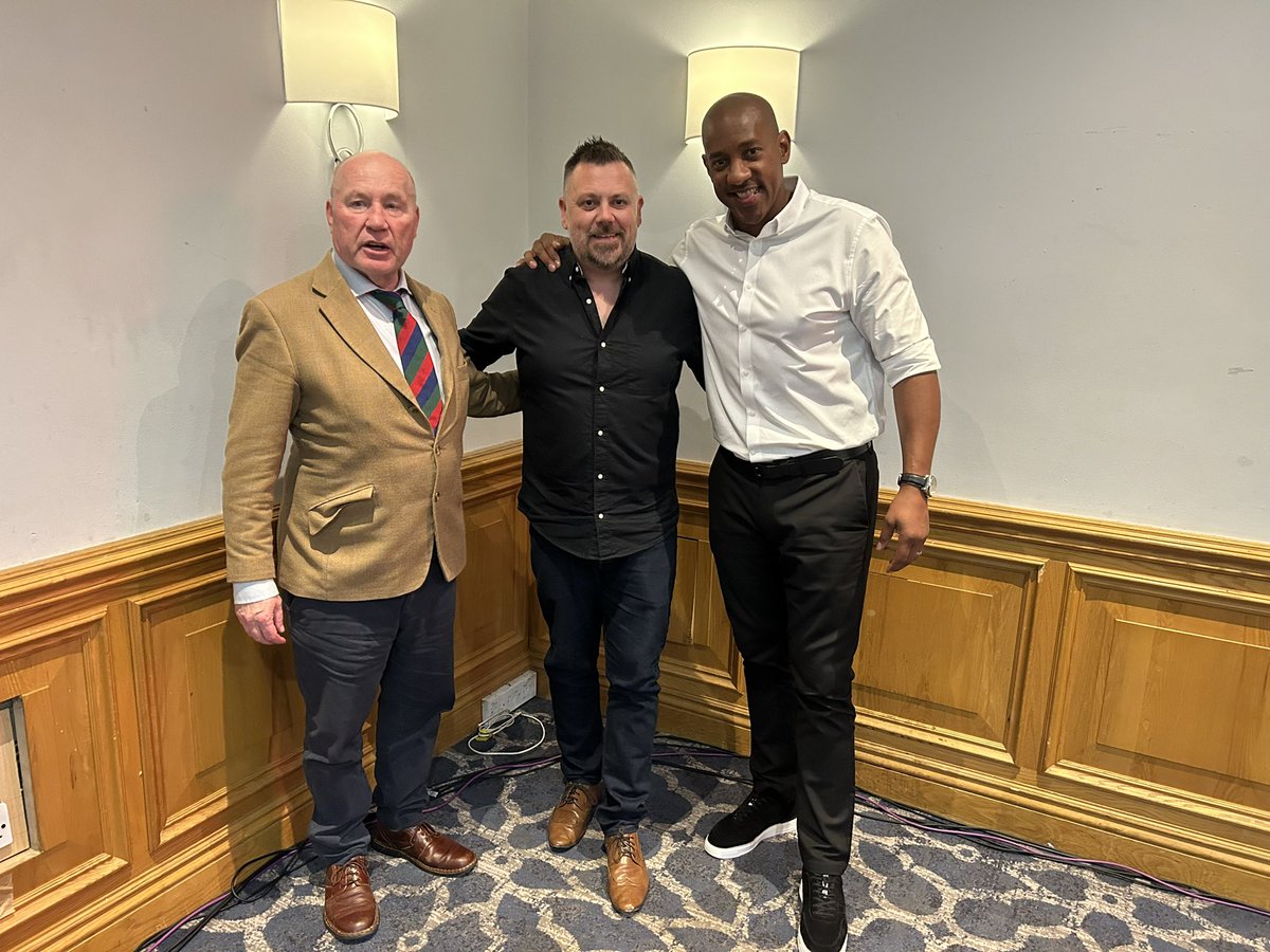 Ash_M_Robbo's tweet photo. Another excellent FSOA Conference &amp; Exhibition. It was great to see the community come together again, meeting new and existing clients. Delighted to represent DCRS Ltd (Direct Communications Radio Services) at the event. 

@AndyAshworthMC you smashed it again . Great to see you. https://t.co/etJHJB2VG7