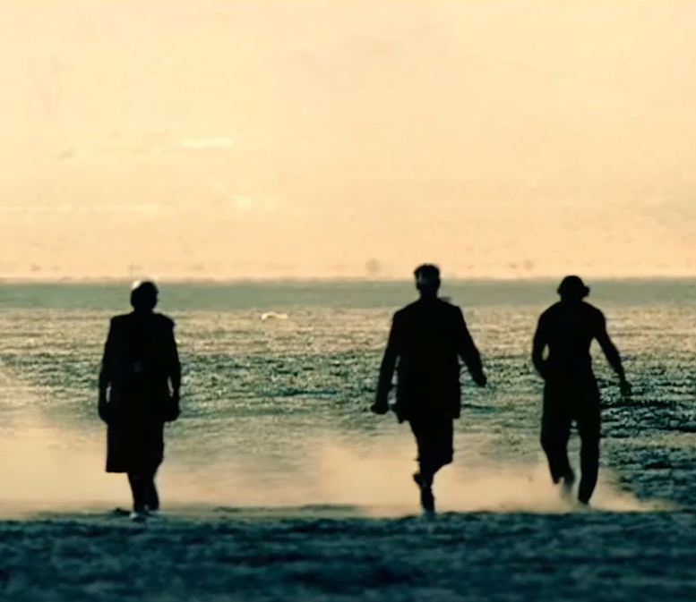 Pcharts's tweet photo. 16 years ago, Paramore released the music video of "Crushcrushcrush". https://t.co/ycYM3bBjhB