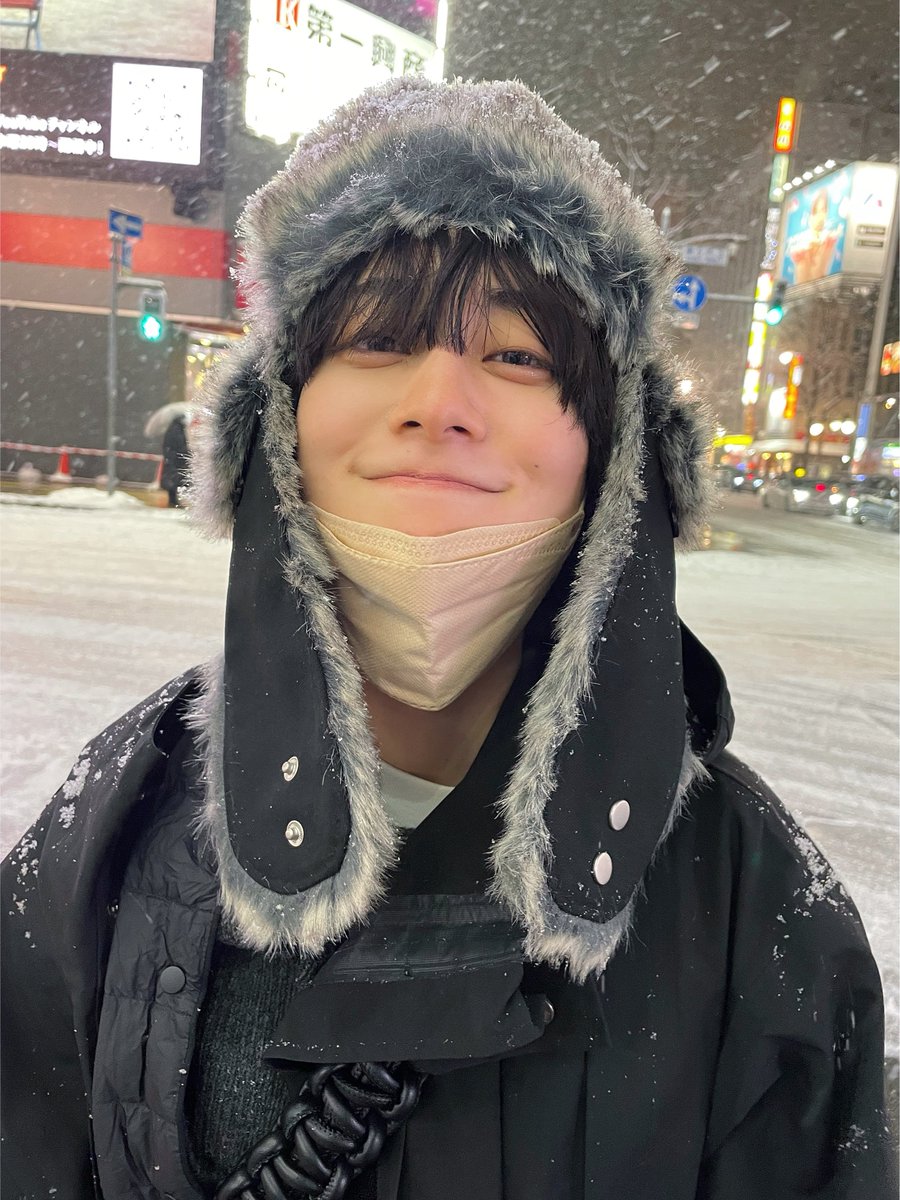 mikina_ExWHYZ's tweet photo. これは私☺️　みきなだよ　ちょっとでもすきと思ってくれたらrtといいねしてね　思わなくてもしてね
＃マニバト　ソロ写真集をかけて勝負中でございます https://t.co/7zL0X36TLc