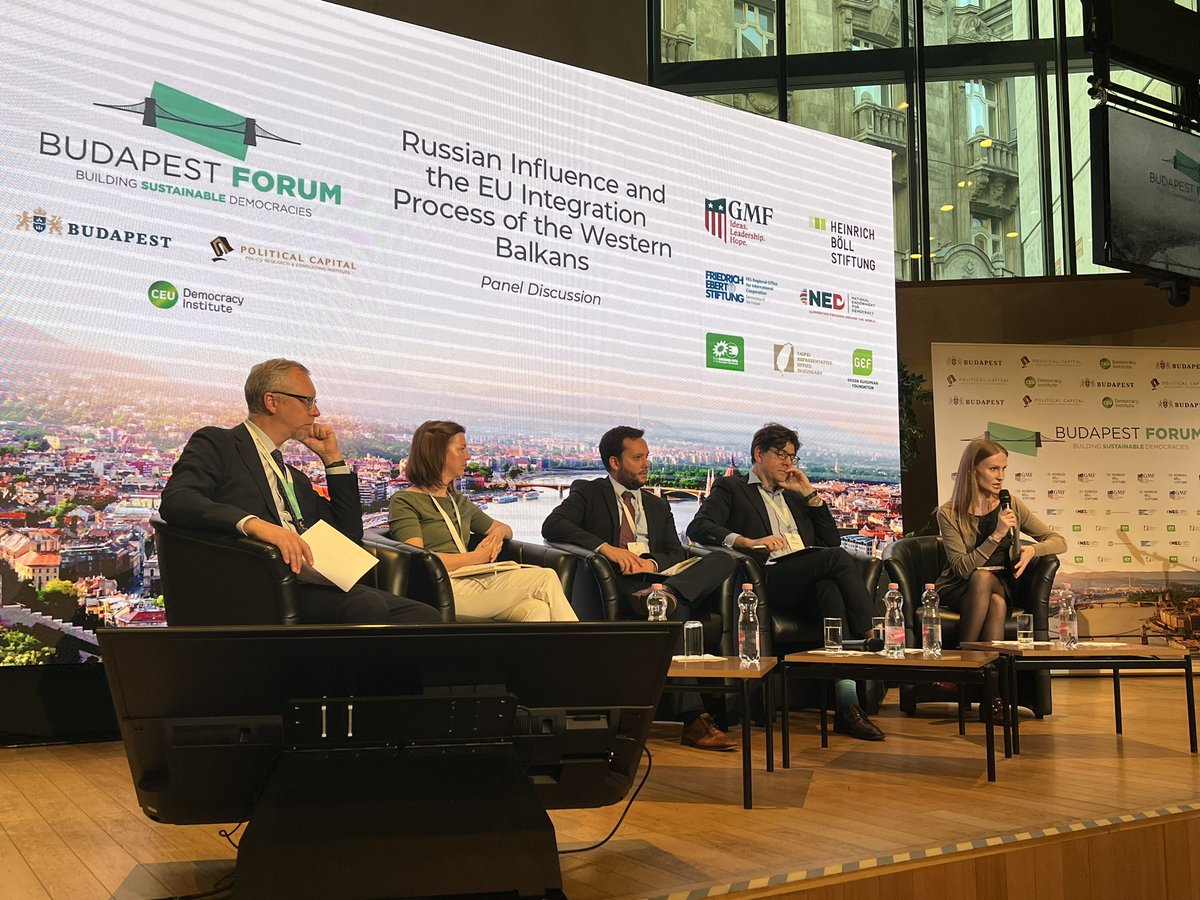 peterkreko's tweet photo. A panel moderated by @UnaHajdari with @DRamacT @A_SHEKH0VTS0V @ZigaFaktor @gbuldioski on Russian influence and the EU integration in the Western Balkans. Gloomy but very substantial and thoughtful. @NEDemocracy @Budapest_Forum https://t.co/hkj6IJE6lx
