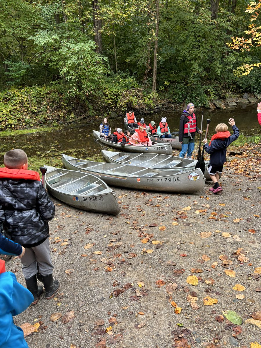 5thcampblue's tweet photo. Morning water fun!🛶🛶@OtsegoGrade5 https://t.co/ScygAYEXnj