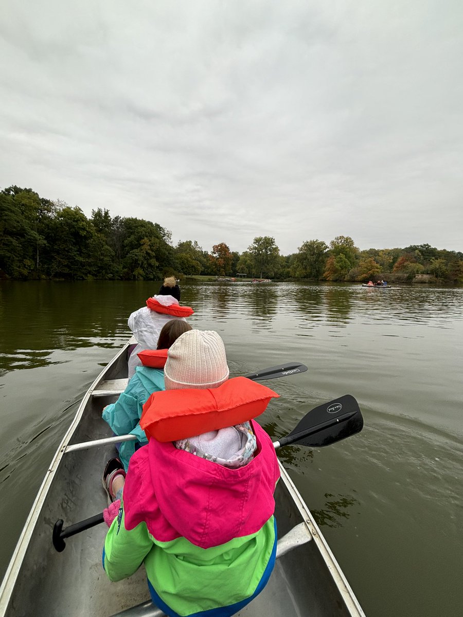 5thcampblue's tweet photo. Morning water fun!🛶🛶@OtsegoGrade5 https://t.co/ScygAYEXnj