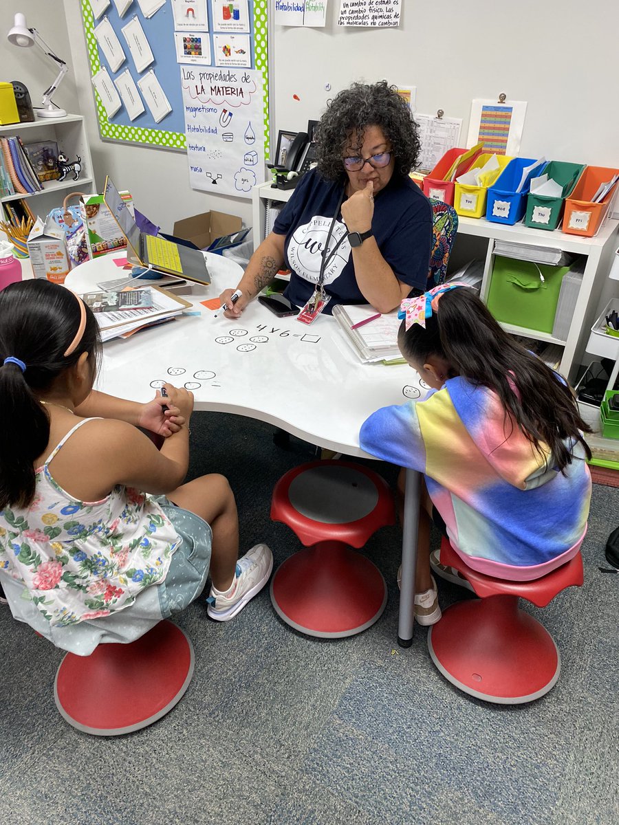 HiltonCooper's tweet photo. Such great mathematical thinking in 3rd DLI today as learners explored how to choose the best strategy for solving multiplication problems. ๐ง #WilsonWay #75019Math @CISDteacher @StephanieG24 https://t.co/cKNsts55ZI