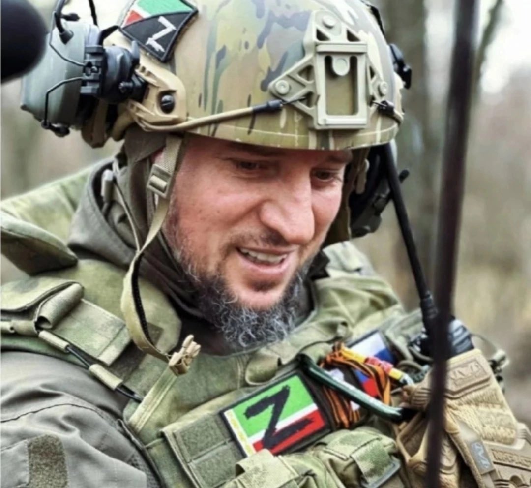 PLuWex's tweet image. «Русские – это те, кто разных национальностей, разных цветов кожи, разных религиозных конфессий. Но встают плечом к плечу, когда Родина в опасности. Вот это русские!»

Герой России, командир спецназа «Ахмат» Апти Алаудинов