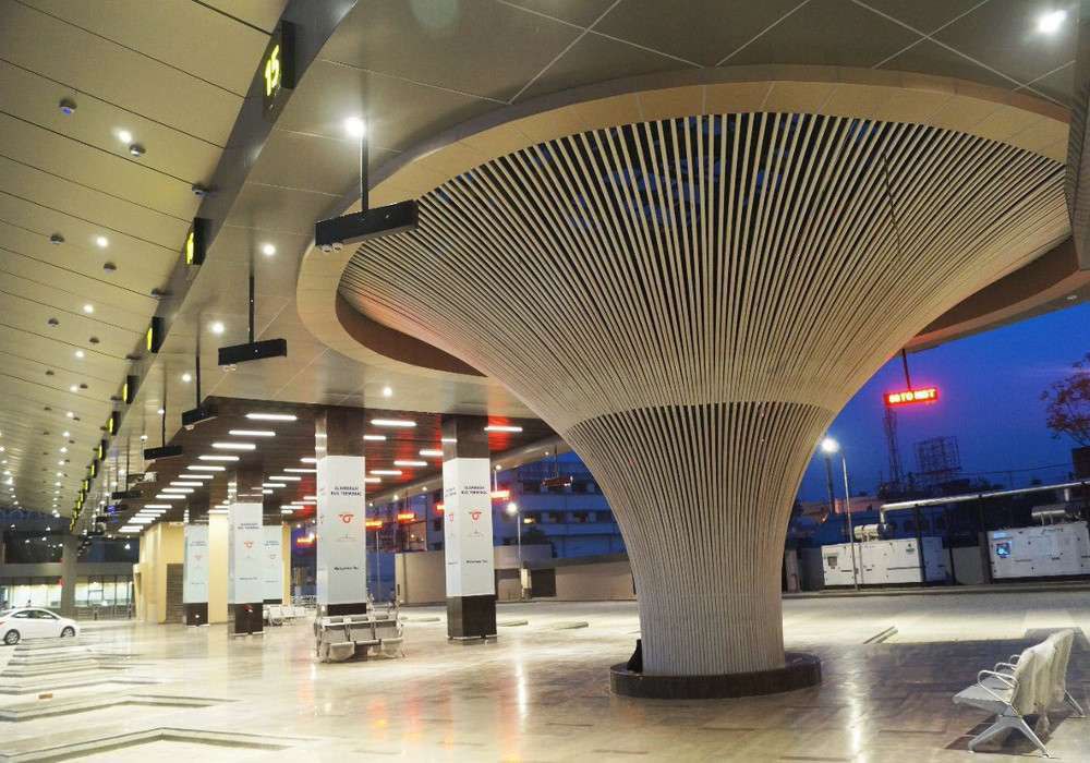 MumbaichaDon's tweet photo. What can a Monk do?

A Monk is doing what Oxford/Cambridge returned can't do!

UP-YOGI cabinet has granted approval for construction of 23 Bus Terminals adjacent to Airports in the State. Construction to commence next month, starting with 5 of SUCH terminals.

Comparison:(no.of Airports in UP)

1947-2017: 2
2017-23 : 7 New Operational, 11 under construction

Air Connectivity--(no.of Major Cities)

1947-2017: 16
2017-23: 75

This is what a Monk 
.@myogiadityanath has done while others were busy in Casteist Politics & stealing टोटीs!