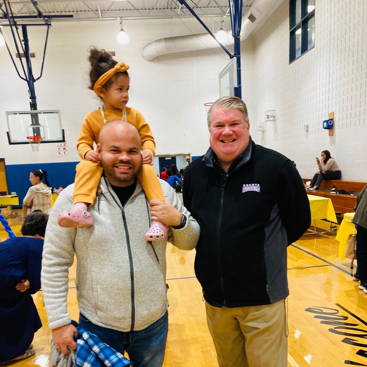 Bogotapreschool's tweet image. Our #FirstAnnual #PreschoolParentInformationFair was a roaring success! Thank you families and volunteers for making it happen! #BogotaProud
@BogotaPublic @LillianMSteen1
@BogotaSpecial
@ERoyBixbySchool
#BogartMemorial #TrinLuthSchool #ParentInvolvement