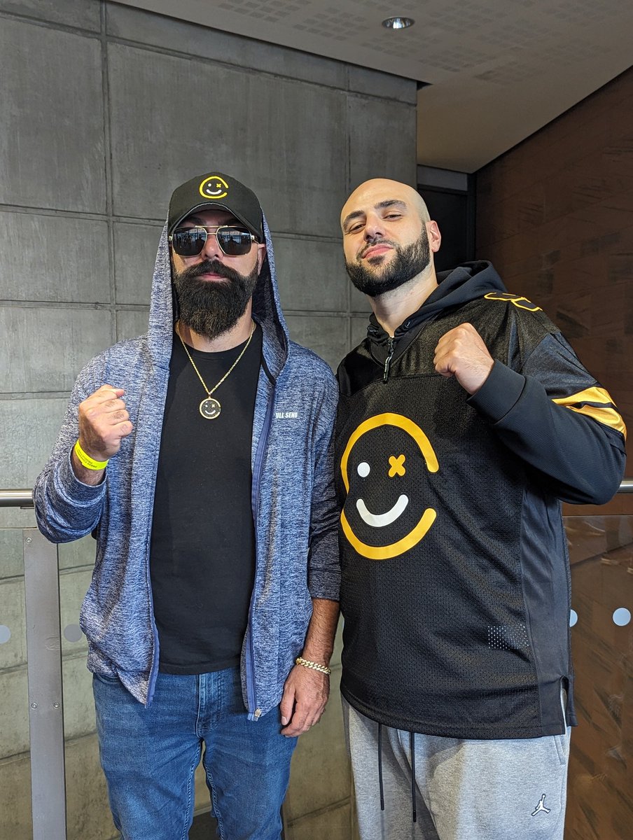 HusRagip's tweet photo. With Mr @KEEMSTAR HP
#KSIFury #happypunch https://t.co/NY7gnzjgvO