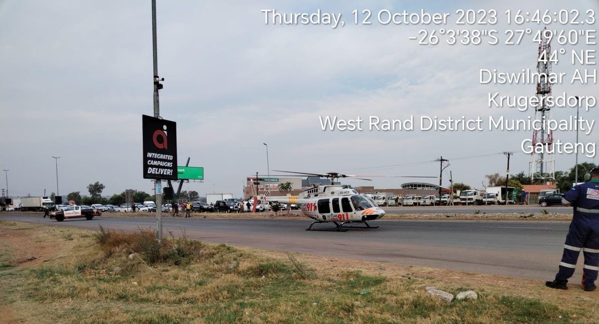 KayaNews's tweet photo. In Krugersdorp – major accident involving a truck on the N14 S at Hendrik Potgieter – 1 hour delay from Drift Blvd in Muldersdrift
- There are also delays on the N14 N from Robert Broom as well as on Hendrik Potgieter between Viljoen and Francis Road
#KayaTraffic #JHBTraffic https://t.co/6zWCm97UyC