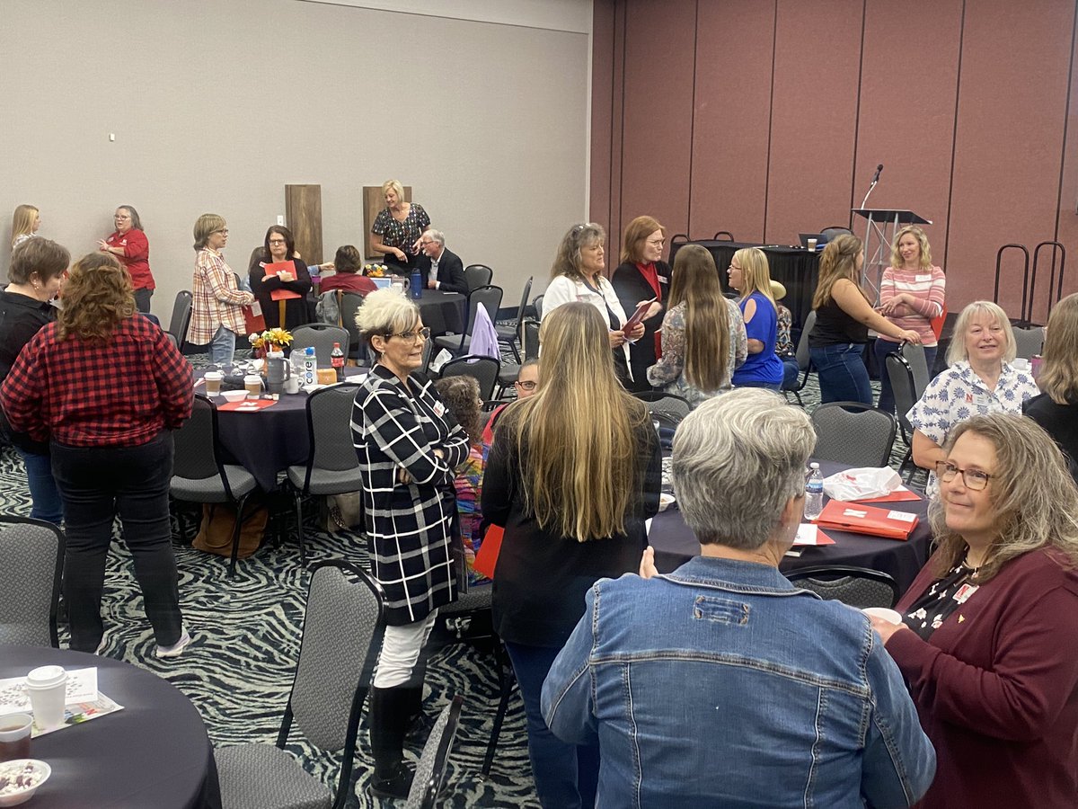 RushmanAngie's tweet photo. @UNLExtension our Front Door Forum Navigators are ready for many learning adventures the next two days! @lkaslon https://t.co/gXkrABmrJo