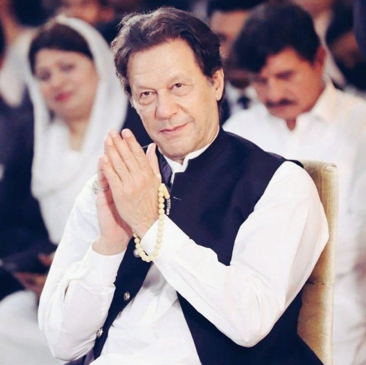 میں نے سورۃ یوسف میں پڑھا تھا
قید سے رہائی کے بعد وہ بادشاہ بنے تھے

ان شاءاللہ ❤✌