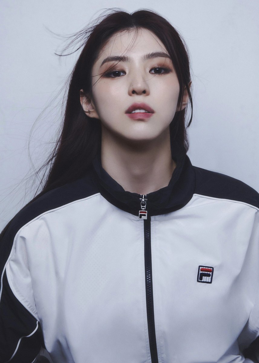 soheeHQ's tweet photo. [FHD] 2023 Han So Hee for @fila_korea ‘F-BOX COLLECTION’ - 10P (UP TO 5000x7000)

DL: https://t.co/6f6yriRsLx

#한소희 #HanSoHee https://t.co/sZlhQyCUI3
