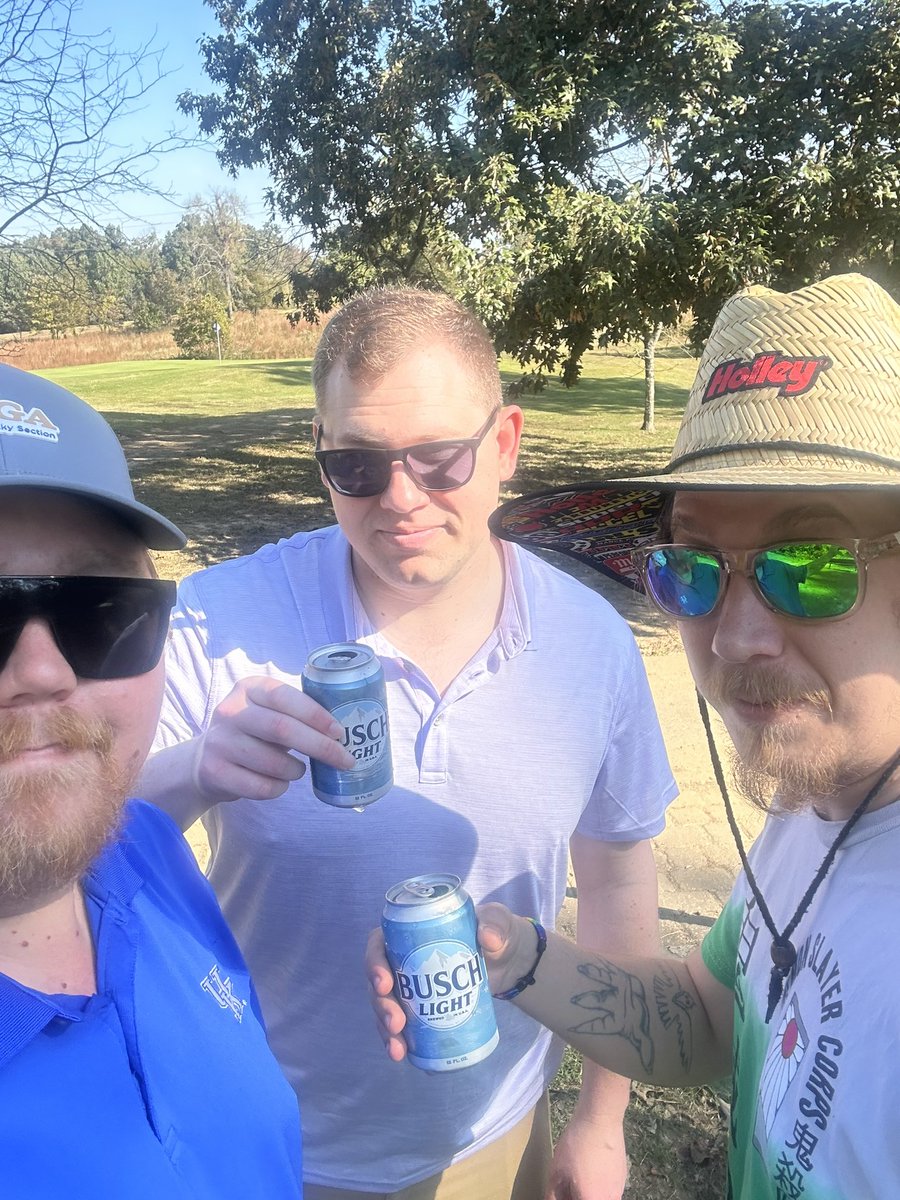 yurfatman's tweet photo. Get a good golf outing with @Bigbrrrr69 before I go getting married Saturday 👀 https://t.co/7hmdLEERYe