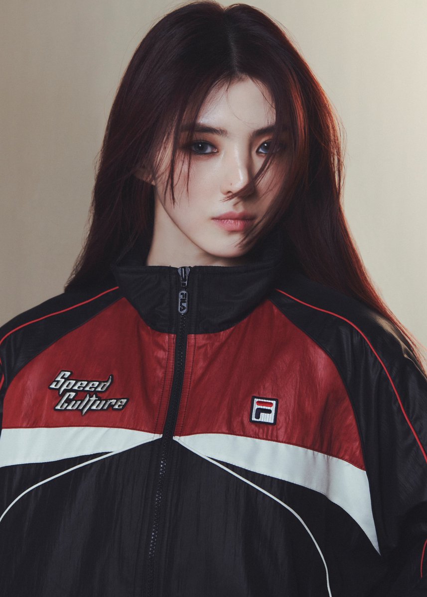 soheeHQ's tweet photo. [FHD] 2023 Han So Hee for @fila_korea ‘MOTORCORE COLLECTION’ - 10P (UP TO 3000x4200)

DL: https://t.co/JhQLtgYGQL

#한소희 #HanSoHee https://t.co/jlMf3vHdjm