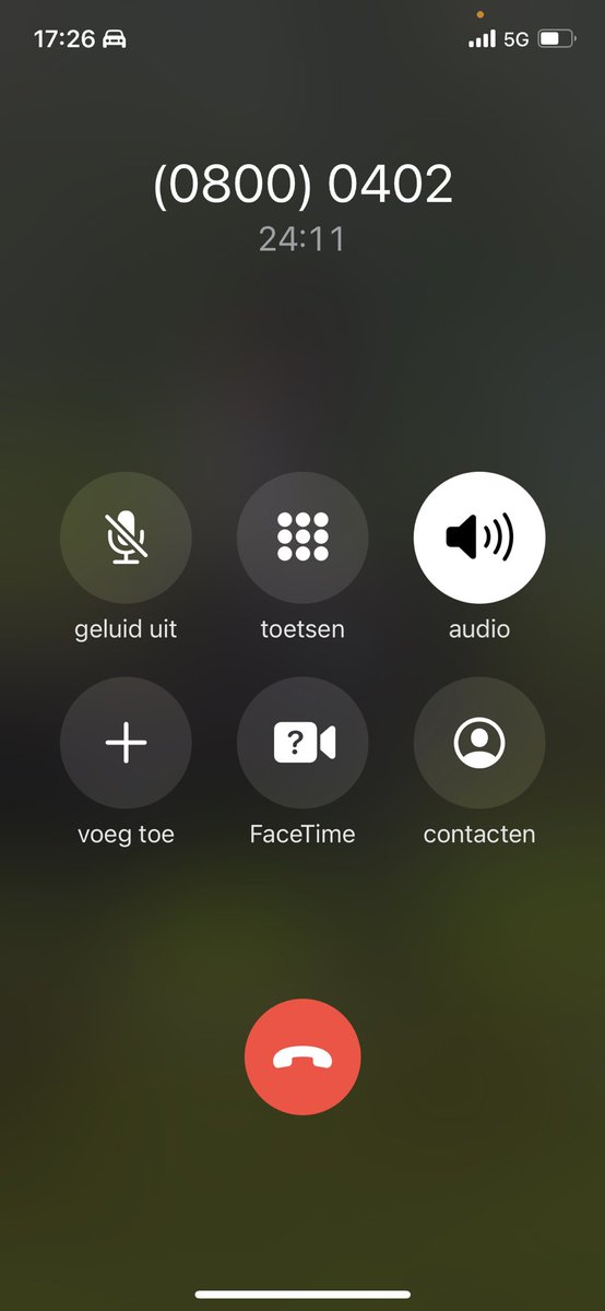 Abonnement verlengd, verkeerde telefoon opgestuurd gekregen… terug gestuurd met retourformulier, hebben ze toch een ANDER abonnement afgesloten én geen telefoon en nu zegt die jongen ‘Wij kunnen niks betekenen, je moet gewoon een telefoon kopen in de winkel’ 🤬 <a href="/KPN/">KPN</a> <a href="/KPNzakelijk/">KPN zakelijk</a>