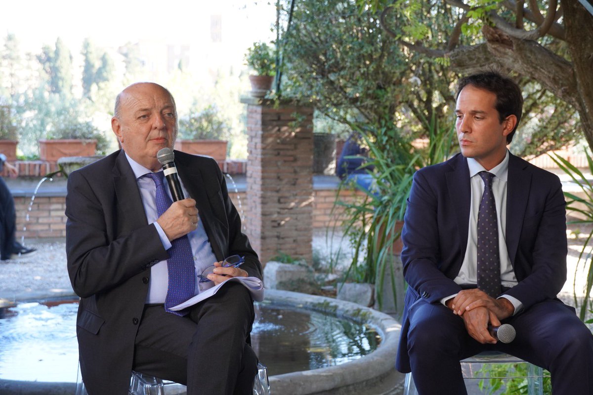 Y4Cofficial's tweet photo. At today's grand launch of the #Youth4Climate #SparkingSolution event 🇮🇹, Minister @GPichetto underscores the significance of aligning with @Pontifex's Exhortation '#LaudateDeum,' emphasizing the urgent need to join the fight against the climate crisis. https://t.co/JakjHuaGlS