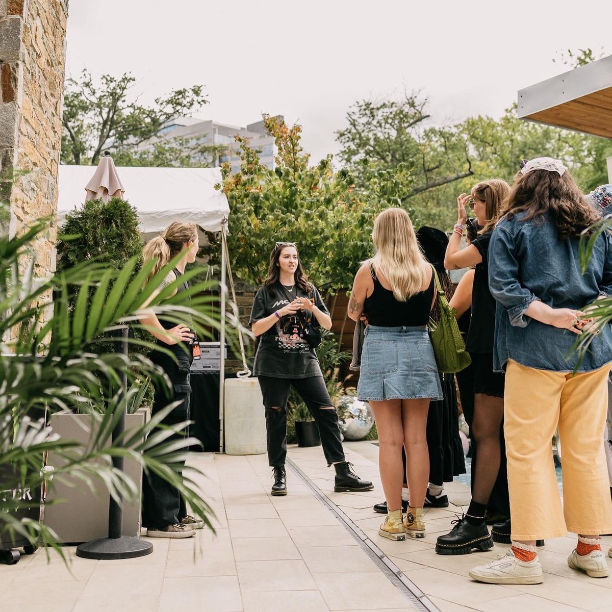 amplifyhervoice's tweet photo. 🌟 In our 4th year partnering with @allthingsgo, we successfully launched our new All Access program thanks to our incredible sponsor, @chartmetric. 

In its inaugural run, we received 175+ applications and were able to accept 15 impressive applicants into the program. https://t.co/KNcVq5xKEt