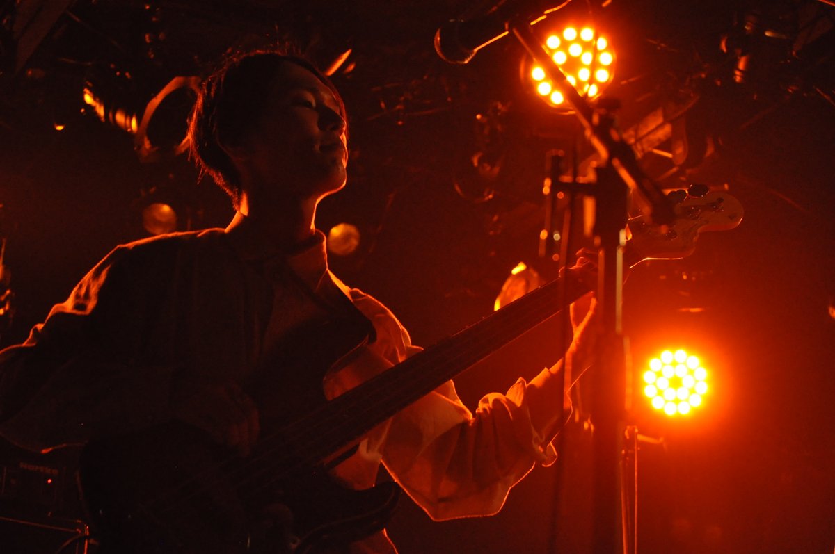 FreeQuizWonder's tweet photo. 今日はSOCORE FACTORYでライブでした！

▼本日のセトリ▼
1. 雨と流れて 
2. 助けてスナフキン
3. 長い夜
4. 紫陽花
5. LADY

今日演奏した曲は各種サブスクで聞けますのでプロフィールのURLから是非！

#フリクワ https://t.co/EaIKNani7f