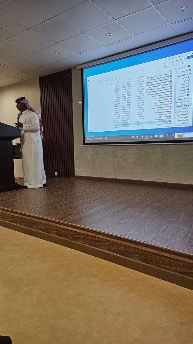 7aninAlsharif's tweet photo. تم اليوم مشاركة برنامج الحماية من الاشعاع في تجمع مكة المكرمة الصحي في البرنامج التدريبي للتعريف عن الحماية من الإشعاع للممارسين الصحيين العاملين في المختبر الاقليمي وبنوك الدم في صحة مكة المكرمة #الحماية_من_الاشعاع https://t.co/5ryaagDnvj