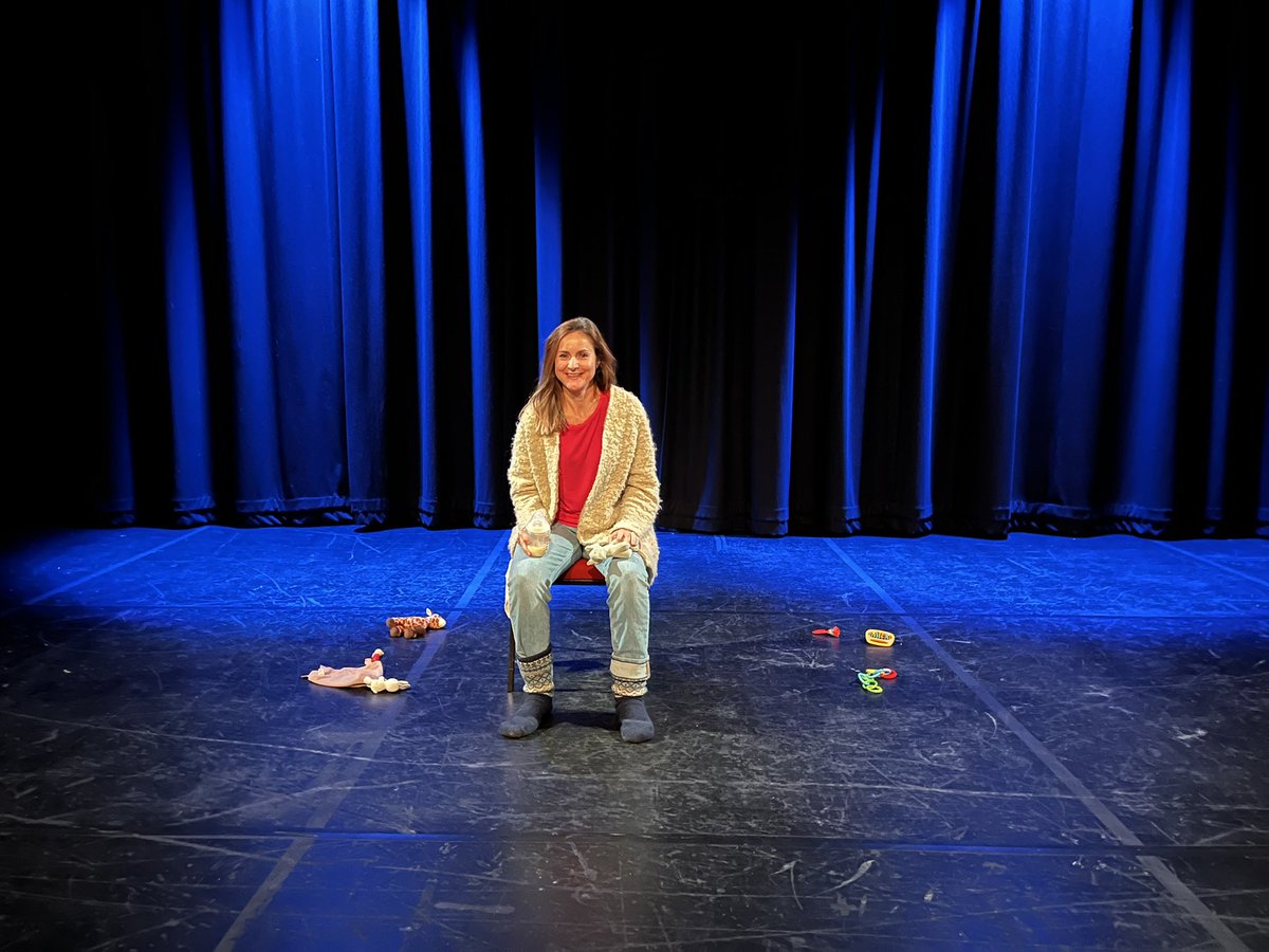 HumanStoryOx's tweet photo. Last night was first time performing in 3 years for @Amy_Enticknap! Good to be back on the boards @ArtsatOFS @OxTheatreMakers at #TheatreScratch #newwriting #silentscreen #maternity #motherhood #newmum #maternitycare @AntoniaMackay https://t.co/UrzCa2LdrK