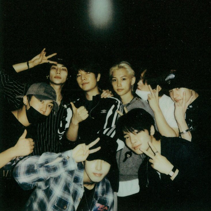 I'm here to continue planting the 🚩 donating flag. Total amount will be sent to SKZVNFP <a href="/realstraykidsvn/">Stray Kids Vietnamese Fanpage</a>

Deadline: October 25
1 heart = 325 VND
1 rt= 810 VND

Proof will be posted below this post.

#stayfund #StrayKidsComeback