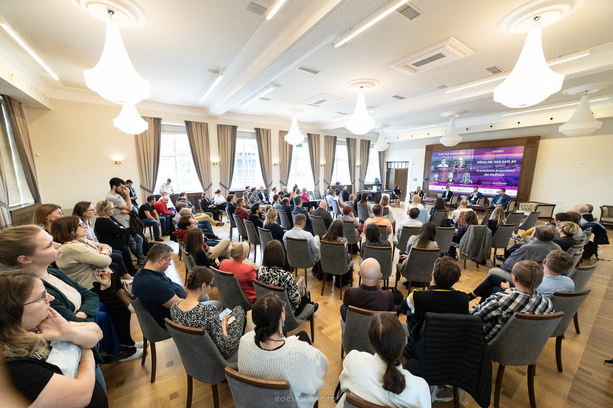 SWPSUniversity's tweet photo. Jakie są wyzwania technologiczne w medycynie jutra? Jak wejść na rynek z przełomową technologią medyczną? Na takie pytania odpowiadano podczas 3. edycji #WrocławTechDate na @PWr_Wroclaw Wśród organizatorów wydarzenia #CentrumTransferuWiedzy #UniwersytetSWPS https://t.co/YPqoflQXhO