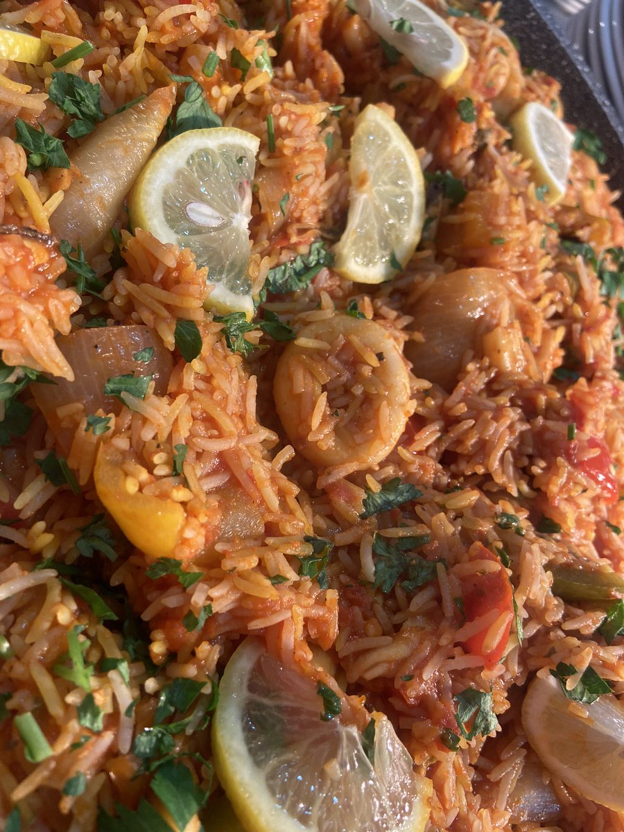 Great Team Work Welly… Spanish Festival Day… 🇪🇸💃🏾🇪🇸💃🏾🇪🇸💃🏾<a href="/TimFurn/">Tim Furnival</a> <a href="/SodexoUK_IRE/">Sodexo UK & Ireland</a> <a href="/WellingtonUK/">Wellington College</a> <a href="/SodexoSchools/">SodexoSchools</a> <a href="/suniyah09/">SonjaLoves</a>