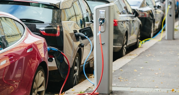 MotorTraderMag's tweet photo. NEWS First cases of Consumer Duty used to return EVs on range grounds https://t.co/bGs4bTFzwh https://t.co/ToTa68UiCI