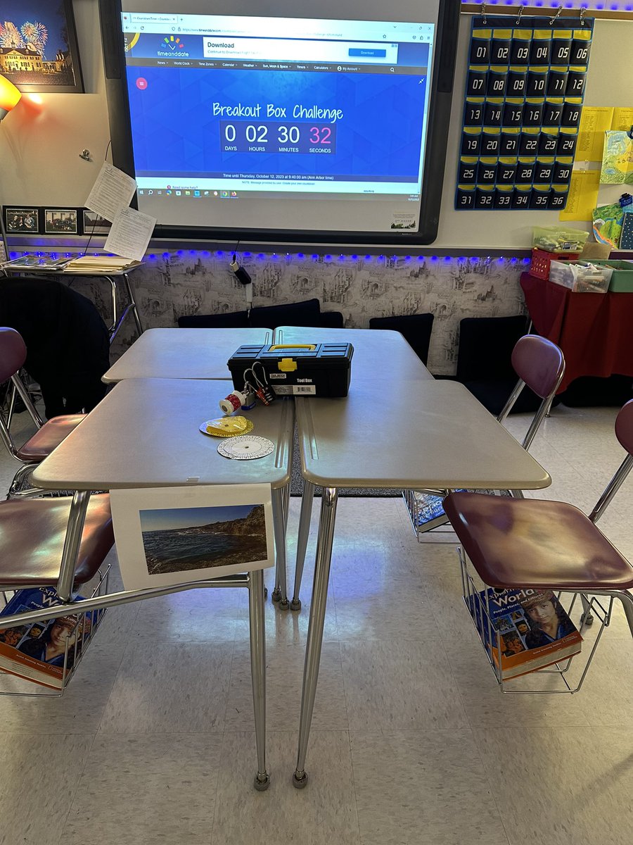 akrupkinMMS's tweet photo. Breakout Box Challenge is on! Let’s see what groups can breakout to get the prize inside. Stay tuned! https://t.co/UIIzlt7elq