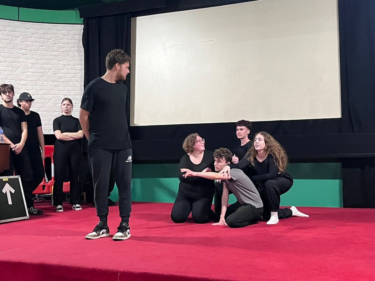 Some exclusive behind-the-scenes shots from the first rehearsals for Spring Awakening!

Tickets available here:  aub.ac.uk/latest/aub-pro…