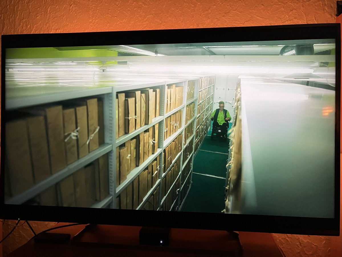 Des #archives dans le 1er épisode de la saison 2 de #SlowHorses . Une saison haletante par ailleurs : y aura-t-il d’autres mentions archivistiques ??

<a href="/ArchivesPop1/">ArchivesPop</a>