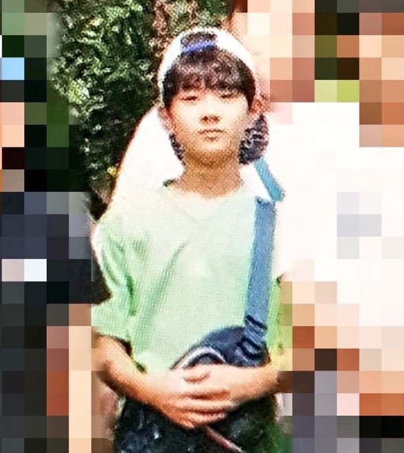 PIC0209's tweet photo. little jungwon                         big boy jungwon https://t.co/S9xD5Vv4dF