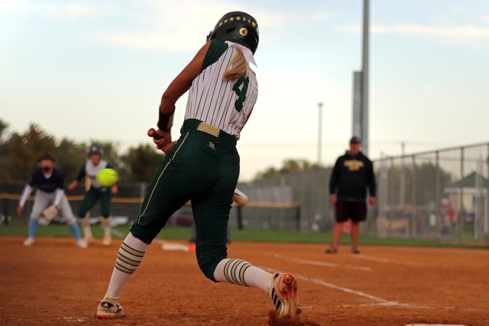 BotschCaleigh37's tweet photo. One pitch at a time…one game at a time! Let’s go Lady Bison! https://t.co/4LKv0YcXAp