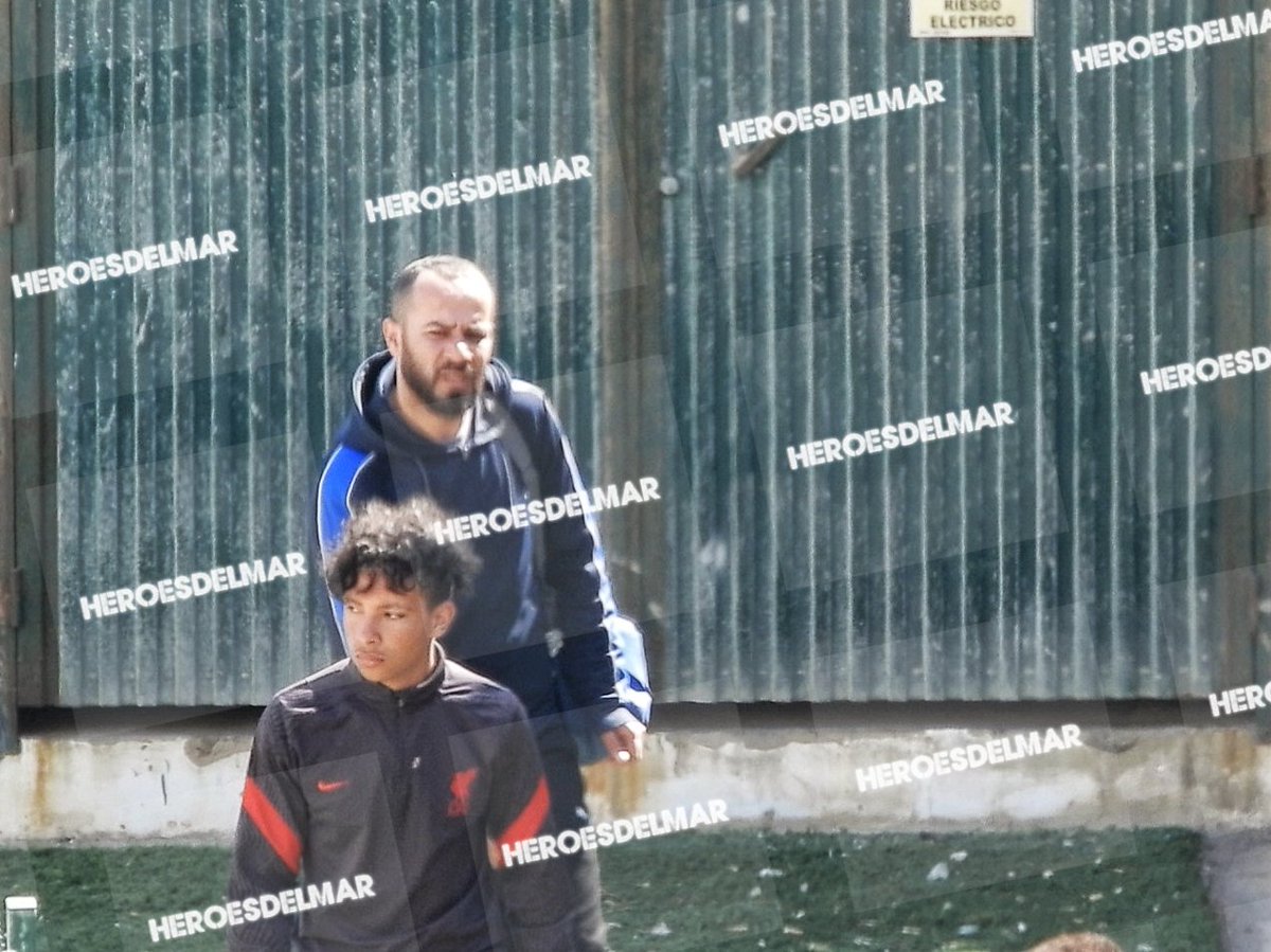 Heroesdelmar's tweet photo. 🇪🇦🇩🇿 RESCATE - PATERA 🇪🇦🇩🇿

Salvamar Illes Pitiuses de Salvamento Marítimo de Garrucha - Almería ha rescatado 1 patera con 11 Personas Argelinas a 15 Km de Carboneras

10 Varones - 1 Mujer 

Todos en buen estado de salud https://t.co/dUn8P69FGJ