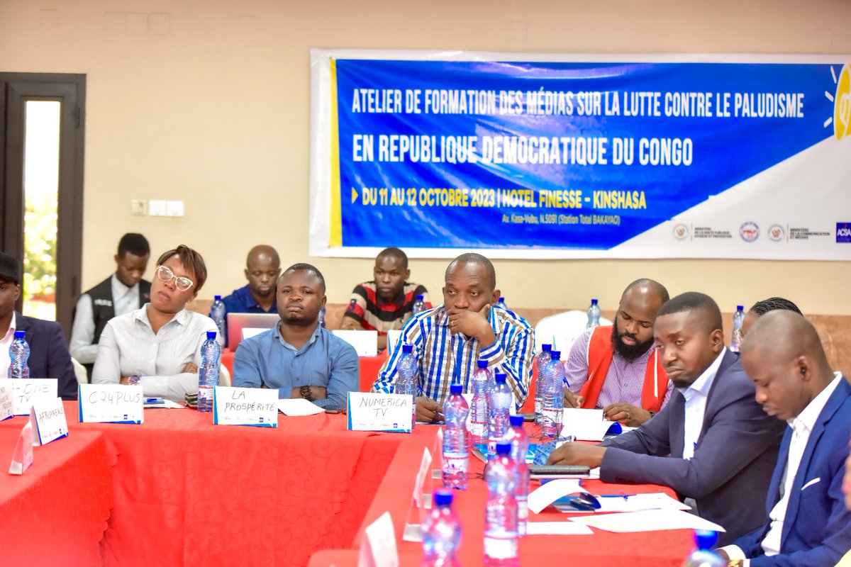 ImpSanteAfrique's tweet photo. 🎙️In #Kinshasa, a media training workshop on the fight against #Malaria is in full swing! Nearly 20 journalists have come together for two days of learning and sharing about their role in the fight against malaria in DRC🇨🇩, alongside experts from the #NMCP and @ImpSanteAfrique https://t.co/7EidLw06rX