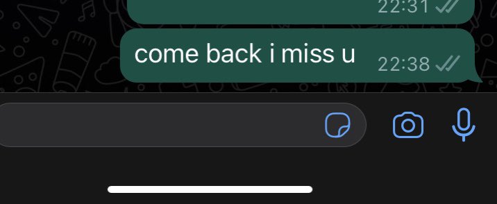 EsotericBones_'s tweet photo. ignoring all oTher guys for tHe one who is so unavailable but i love him https://t.co/btyl8frF6m