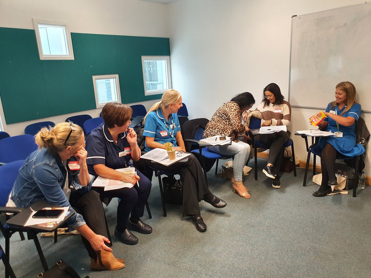 KennerleyMaggie's tweet photo. Back in Stoke with our wonderful midwifery colleagues. Enjoying a discussion about accountability- the fourth and most challenging behaviour of @5behaviours #teamcohesion#healthyworkplacecultures @UHNM_NHS @UHNM_DOM @Enono2015 https://t.co/2QAnQsC6ng
