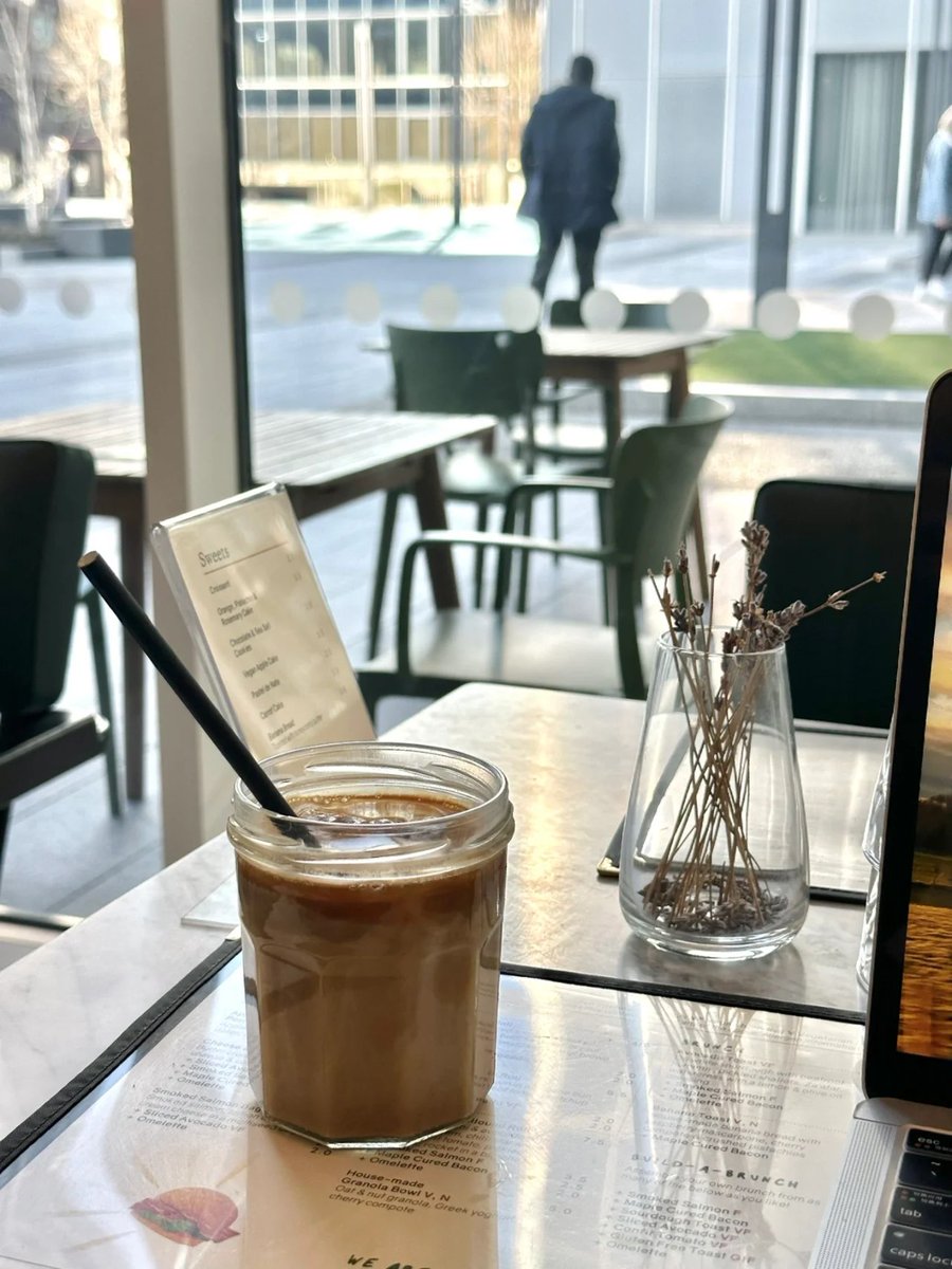 janesorrells's tweet photo. Iced coffee in a mason jar with a straw is the best way to start my day! ☕️ https://t.co/l9cxReXZva