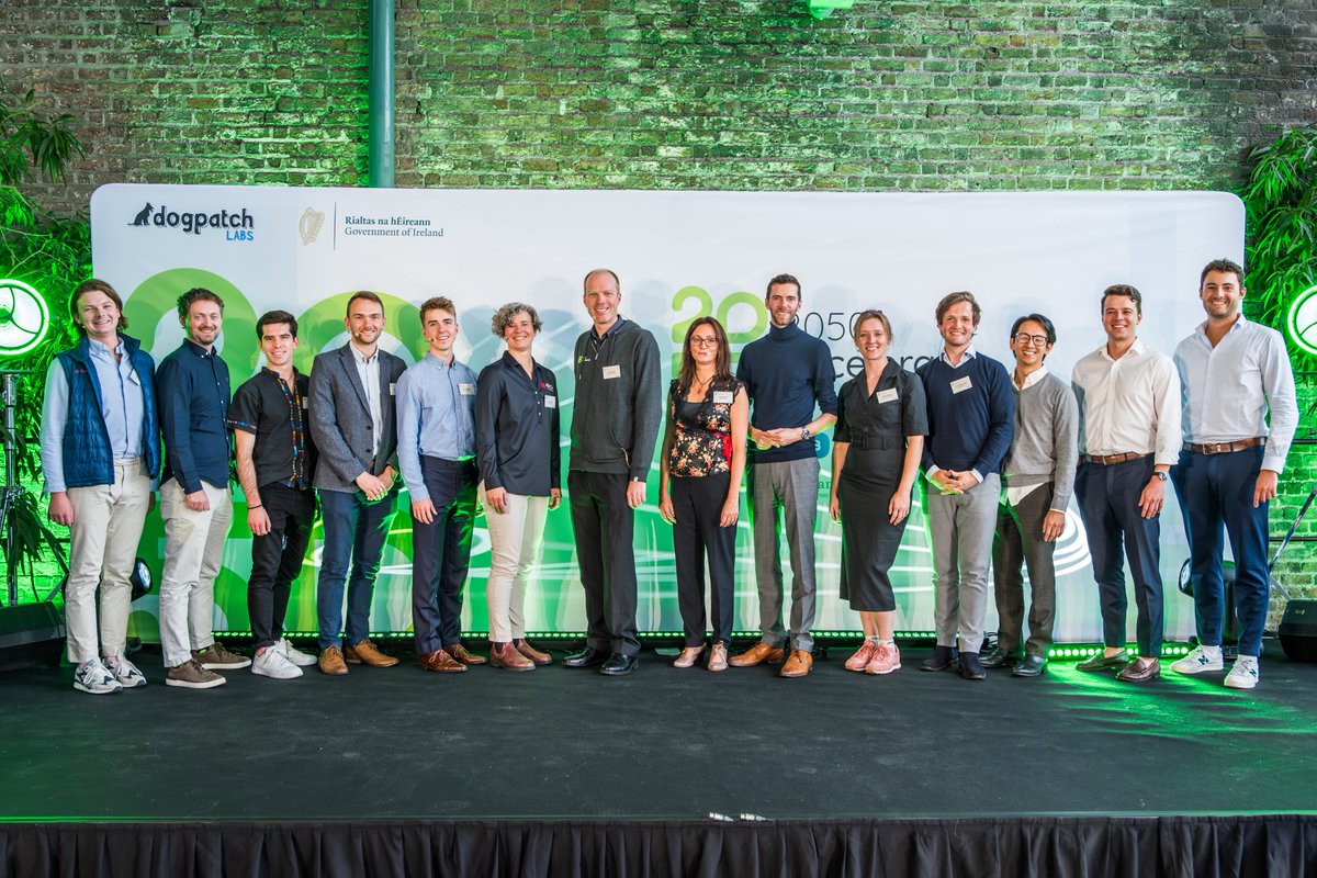 silicate_carbon's tweet photo. #TBT the marvellous time that was the #2050Accelerator hosted by @dogpatchlabs
We've got so many exciting things in the 2050 Accelerator oven - more on those soon. Stay tuned ✌️ https://t.co/d9GrCzrUYD