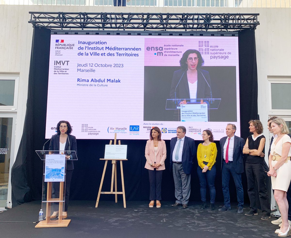 1300 étudiants, 48M€ de budget : moment historique ce matin pour l’inauguration de l’Institut Méditerranéen de la Ville et des Territoires. Ce lieu regroupe trois écoles : architecture, urbanisme et paysage. C’est unique en #France, c’est à #Marseille. Immense fierté #teamarchi