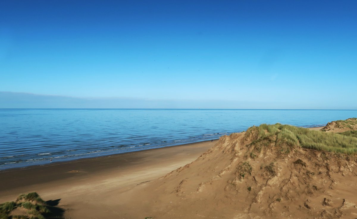 snapperlane's tweet image. Formby Beach looking stunning in the October sunshine #Formby #Liverpool