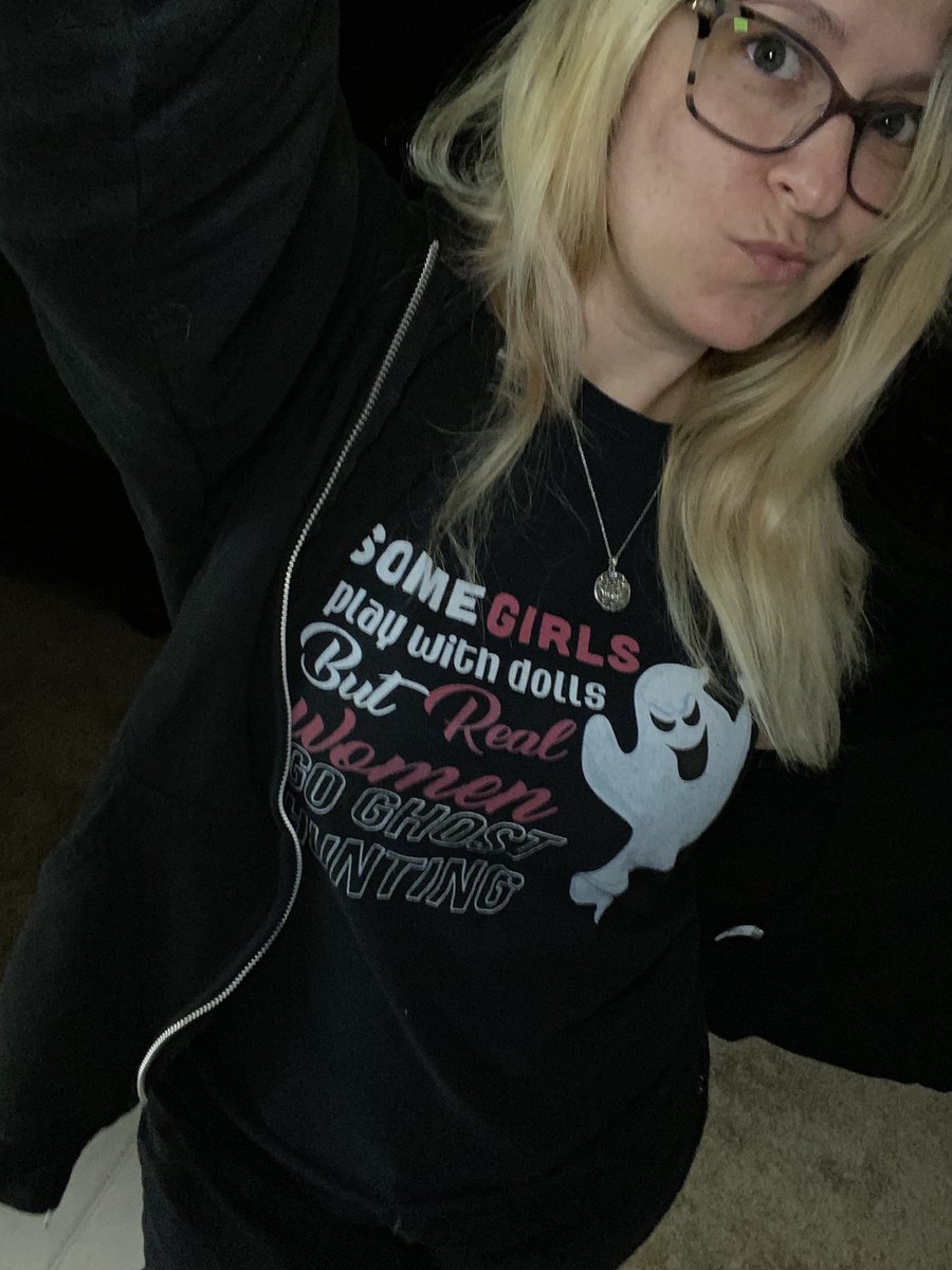 jellybean0327's tweet photo. Some girls play with dolls, But real woman go ghost hunting. #hinsdalehouse #dandyhouse #NY https://t.co/MwBjsUrzW5