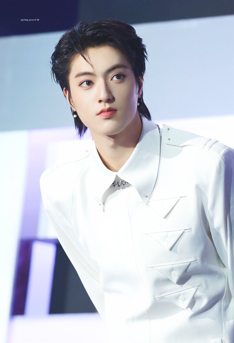 dailyharuto_'s tweet photo. the most gorgeous man ever! https://t.co/TFKshLBoRQ