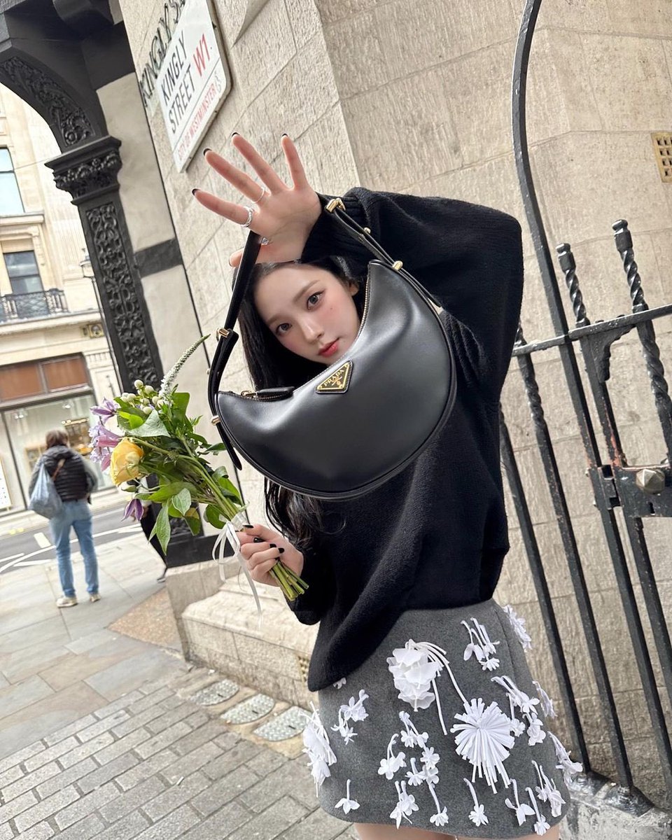 ujiminphoria's tweet photo. Pov: Karina as your girlfriend https://t.co/aIq1XPHjfJ