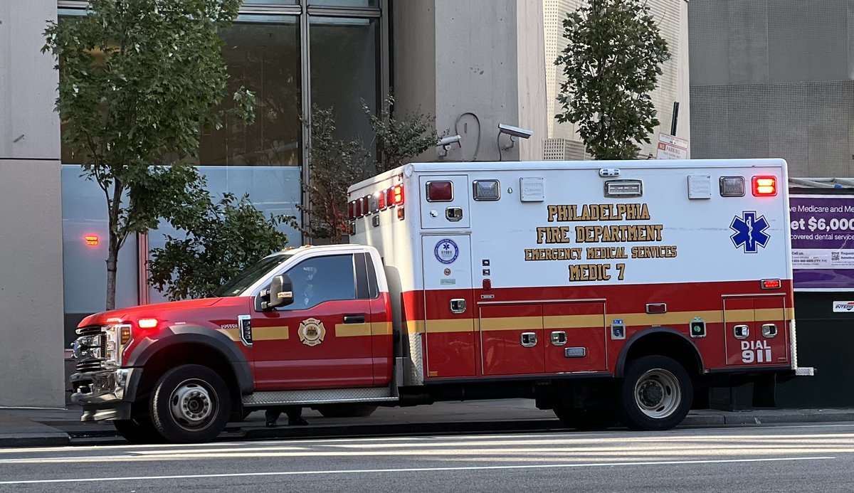 PhillyFireDept's tweet image. Daily totals for Wednesday, Oct. 11:
🚑 809 EMS incidents
🚒 170 fire incidents
#PFDstrongtogether