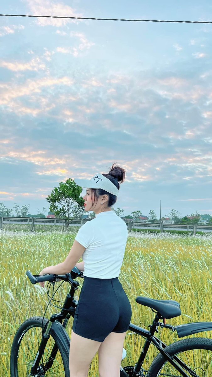 Napham2609's tweet photo. Nhưng mà em chưa mười tám 🤭😝
Nay em Na lại tiếp tục #follow #cheo với m.n ạ
E Na sẽ #follow #cheo lại với tất cả m.n khi có thông báo ạ
#GOLD 
#Hamas 
#HamasMassacre https://t.co/7iWkmJ1ty6