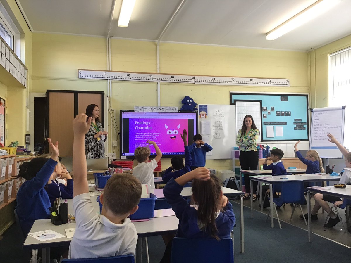 PelhamYear4's tweet photo. Year 4 had a visit from the Bexley Mental Health Support Team who came to talk to us about better understanding our emotions. We especially liked their top tips for regulating! #DreamBig @PelhamPrimary_ @PelhamNursery @trustilluminate https://t.co/m5hkTQj0rr