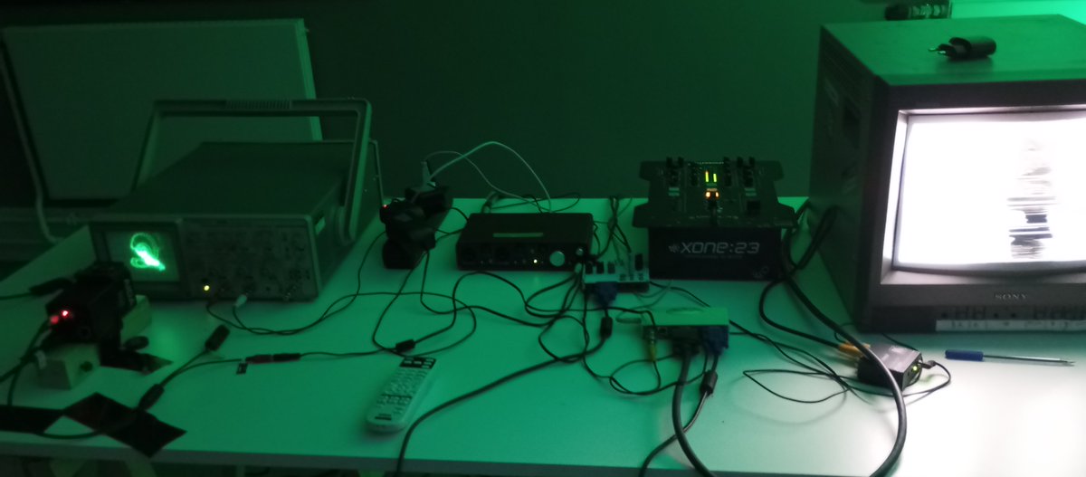 robert_lisek's tweet photo. is presenting new installation in the prison in Utrecht during #Uncloud Festival 30 September-20 October /electroshock therapy in the room of Willem Holleeder, serial killer and kidnapper of president Freddy Heineken for a €16 million ransom #electroshock #vectorsynthesis #aiart https://t.co/6h3kgF45rO